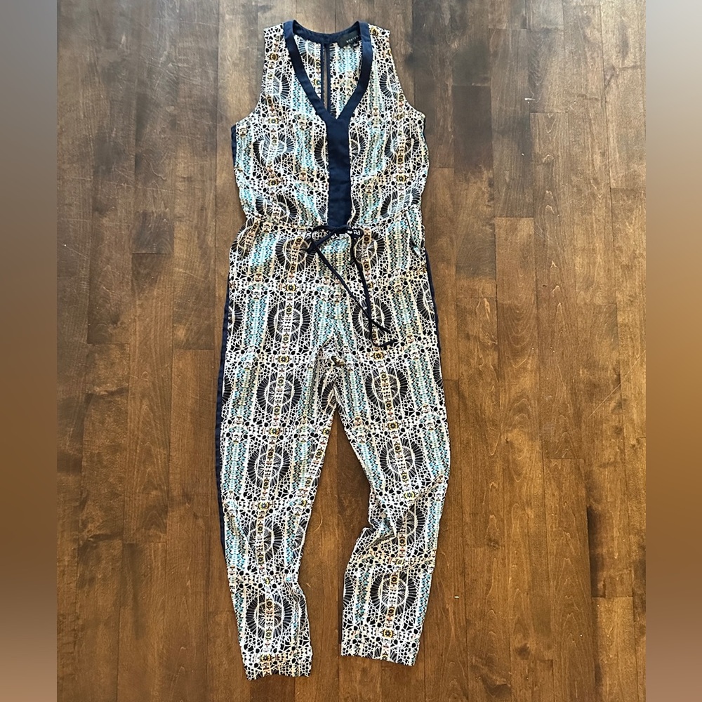 Cute summer jumpsuit - size small